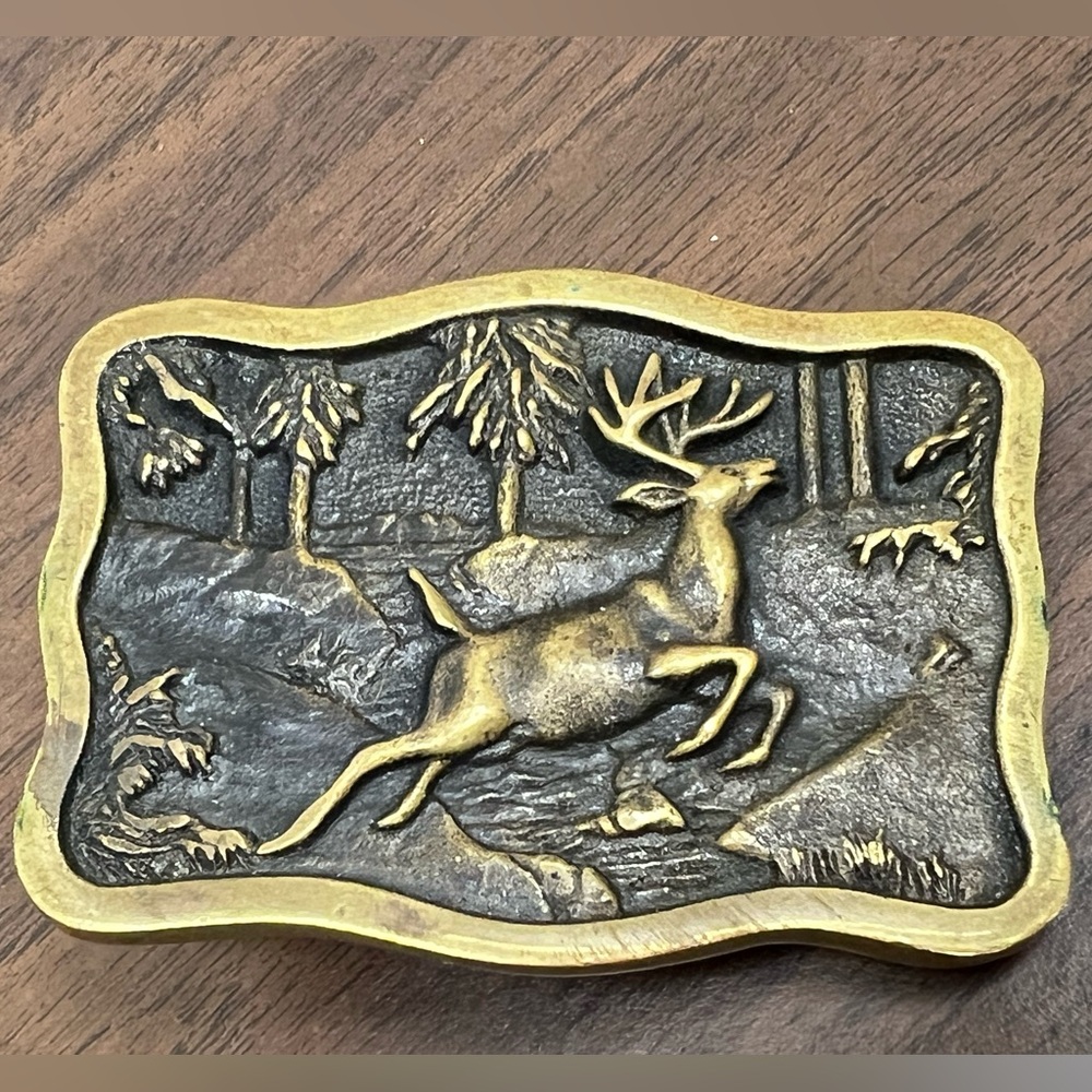 VINTAGE DEER BRASS Belt Buckle Collectible Hunting Buckle Signed Solid